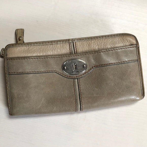 Slate color, good quality fossil leather wallet - Picture 1 of 5